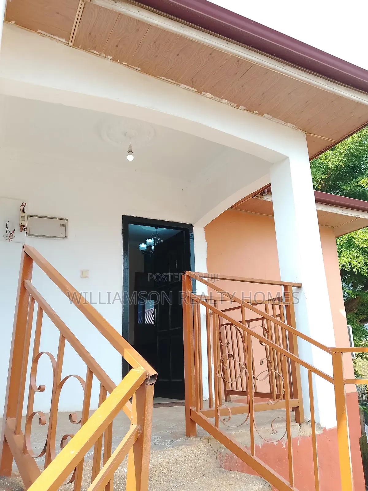 Executive Fully Furnished 2bedrms Apt, Spintex