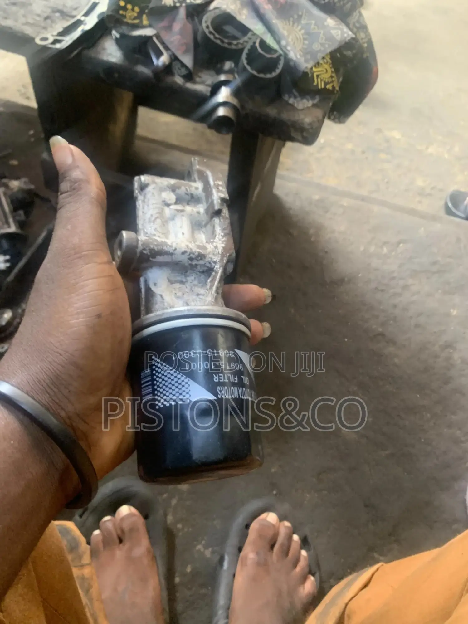 Vitz 3 Plugs Oil Filter Case