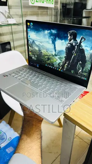 Laptop Asus ROG Zephyrus G14 24GB AMD Ryzen 9 SSD 1T