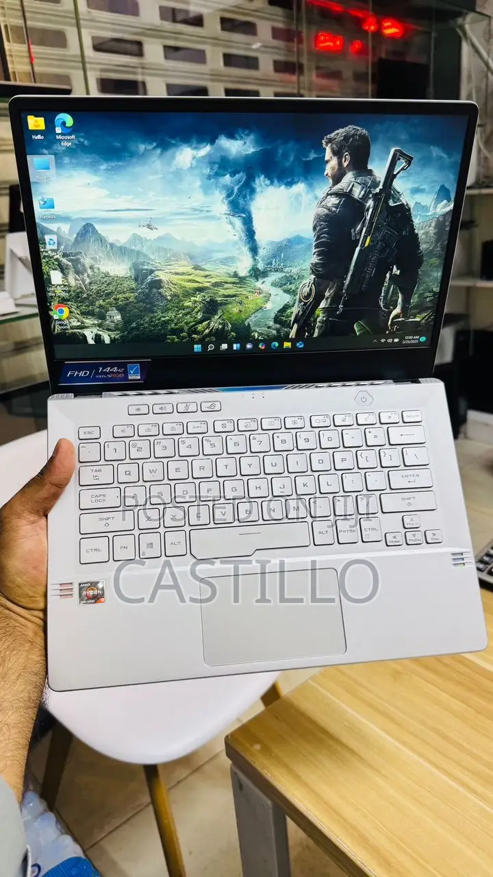 Laptop Asus ROG Zephyrus G14 24GB AMD Ryzen 9 SSD 1T