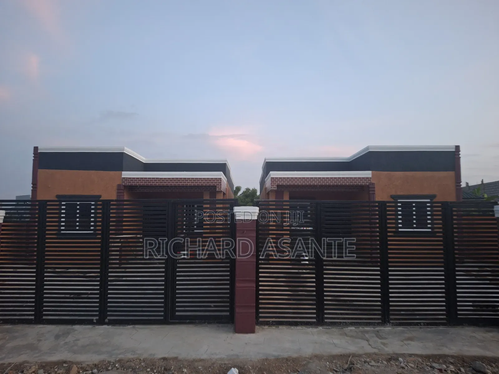 2bdrm House in Pokuase for sale