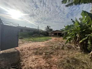 4bdrm House in Bee 🐝 Decor & Homes, Abokobi for sale