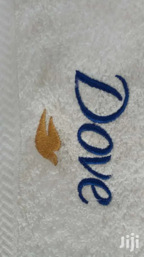 Digital Embroidery Customized Printing of T - Shirts