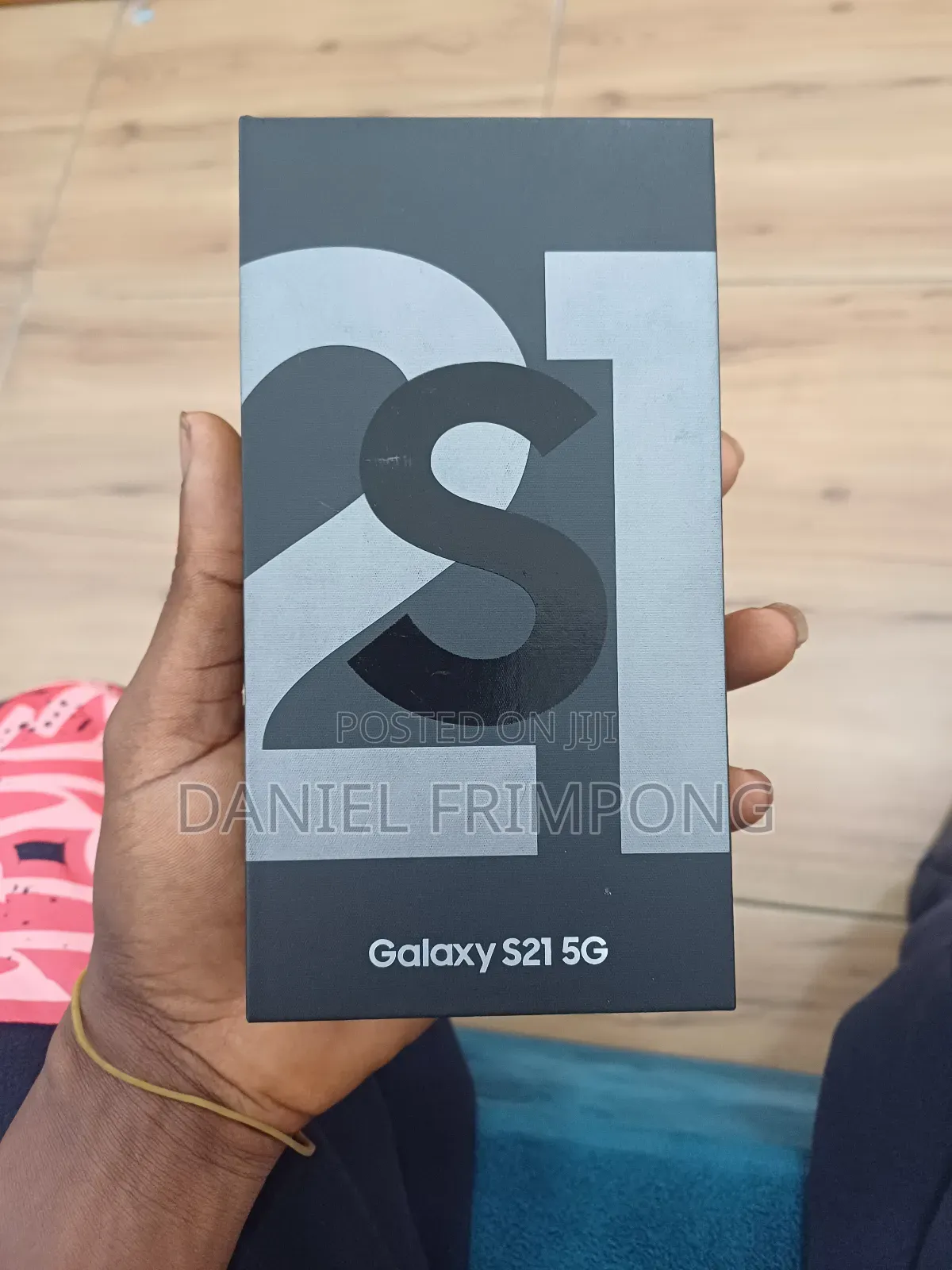 New Samsung Galaxy S21 5G 256 GB Gold