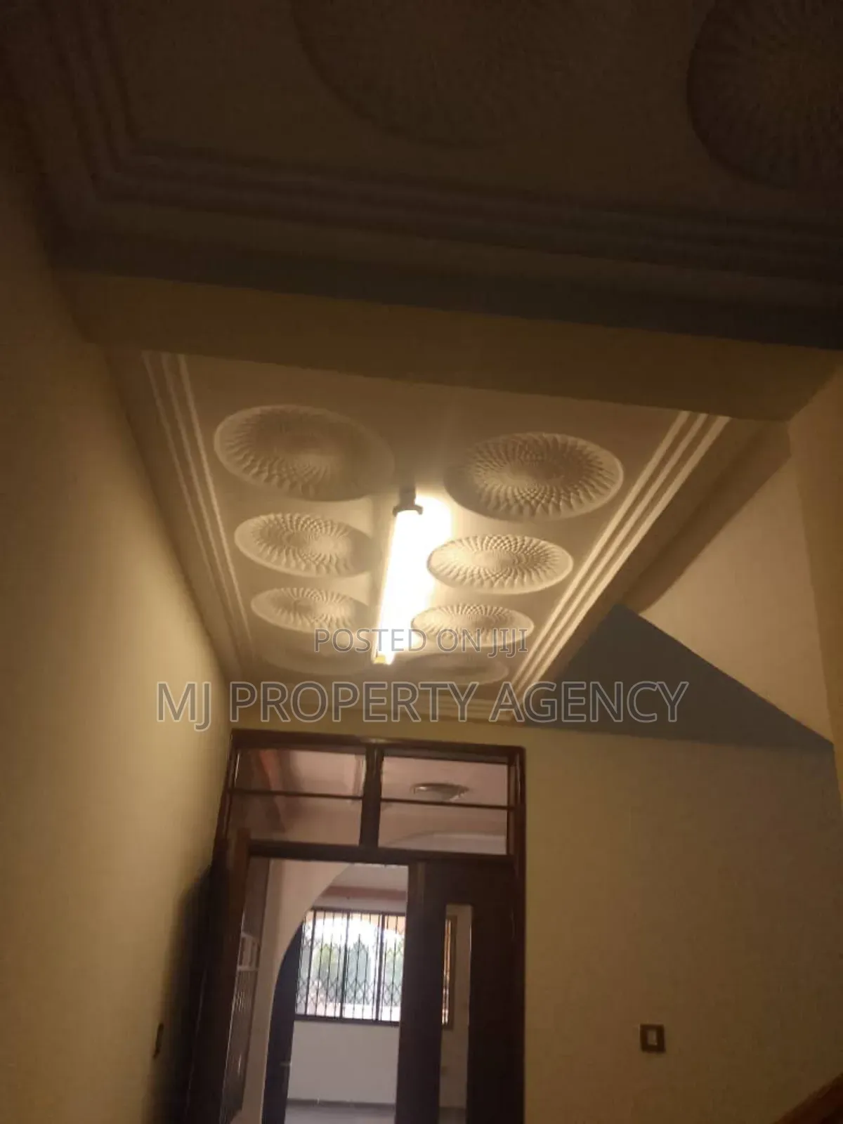 Furnished 2bdrm Apartment in Community 8, Tema Metropolitan for rent