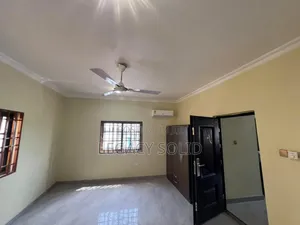 4bdrm Townhouse / Terrace in 𝙻𝚎𝚐𝚊𝚌𝚢 𝚜𝚘𝚕𝚒𝚍 𝚛𝚎𝚊𝚕, Teshie for rent