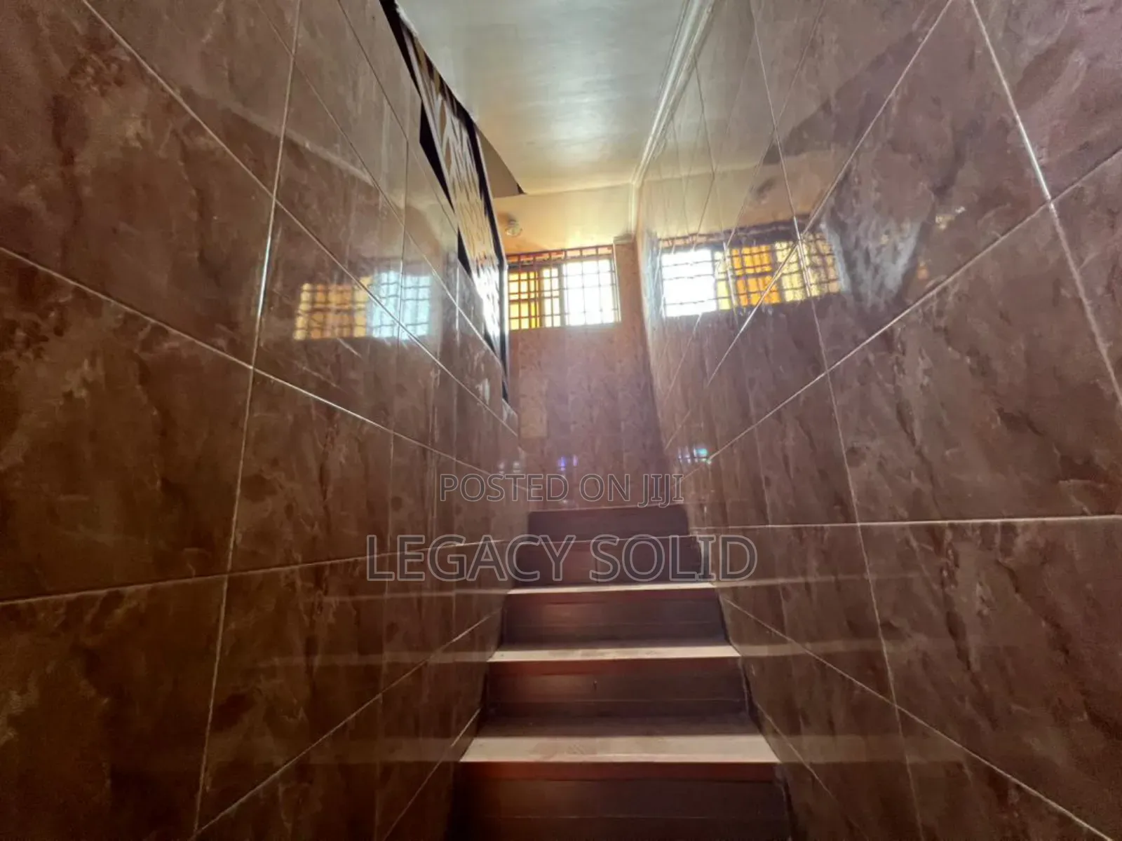 4bdrm Townhouse / Terrace in 𝙻𝚎𝚐𝚊𝚌𝚢 𝚜𝚘𝚕𝚒𝚍 𝚛𝚎𝚊𝚕, Teshie for rent