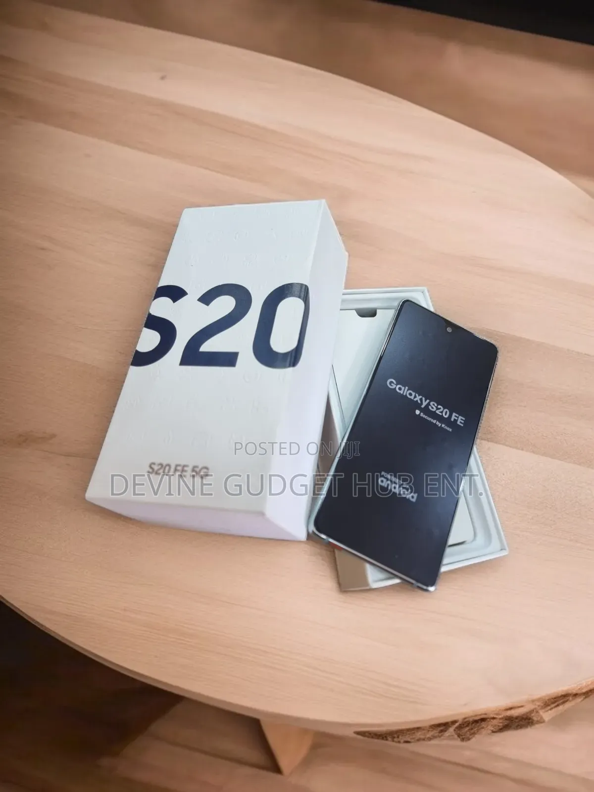 New Samsung Galaxy S20 FE 128 GB Blue