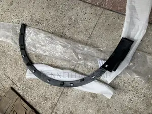 Honda Cr-v 2017- 2021 Fender Molding Front R