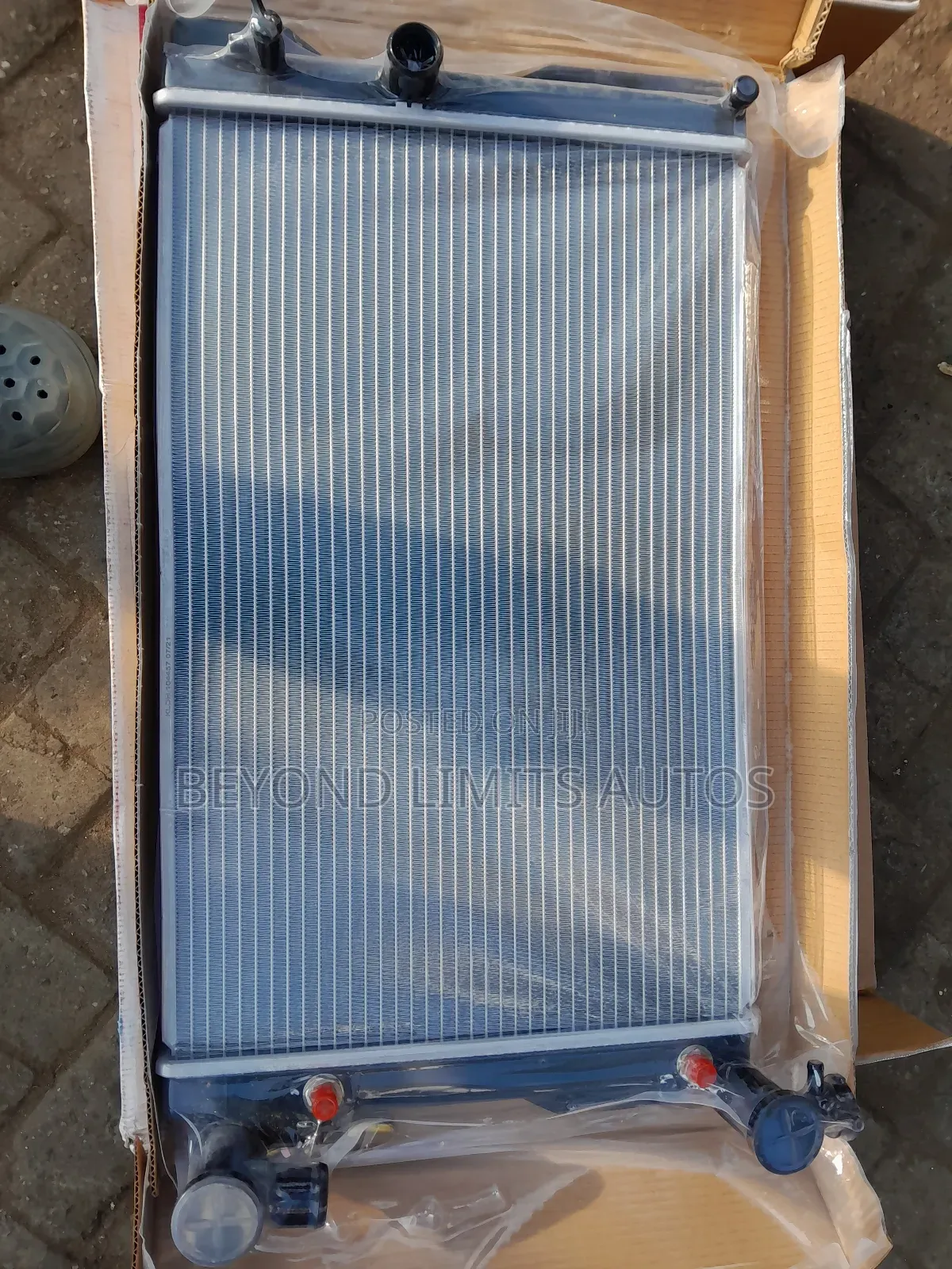 Toyota Corolla 2014,2015,2016,2017,2018,2019 Radiator/ Tank