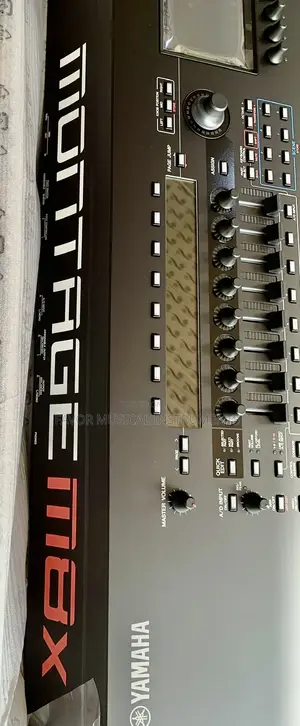 Yamaha Montage M8x Keyboard