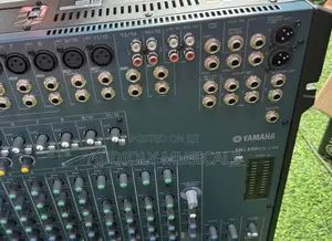 Yamaha Mg166ccx 16channel Mixer