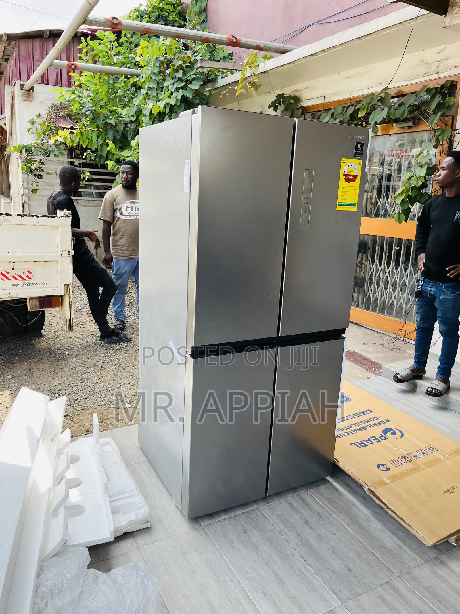 Fast Chilling Samsung 4 Doors 488l Side by Side Fridge.