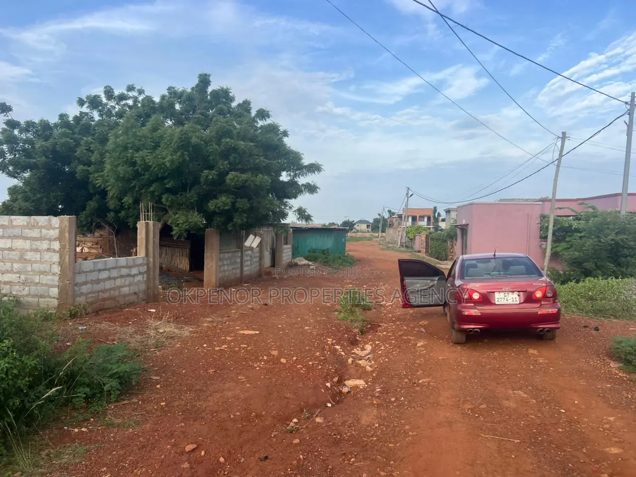 1plot Walled for Sale at Tema Com25