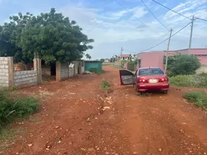 1plot Walled for Sale at Tema Com25