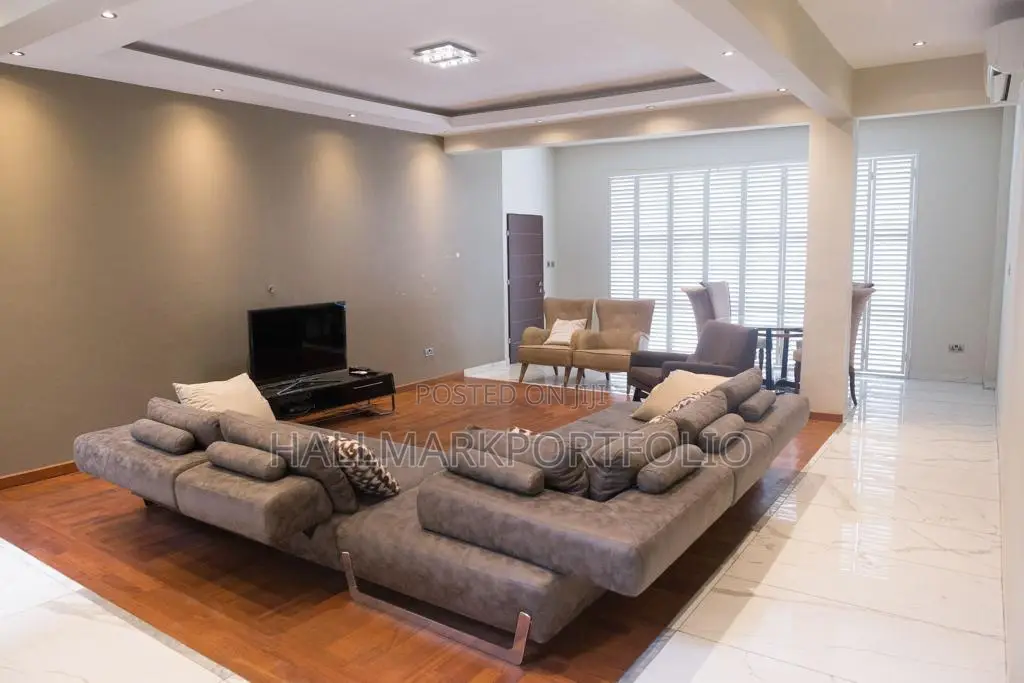 Furnished 5bdrm House in Ridge for sale