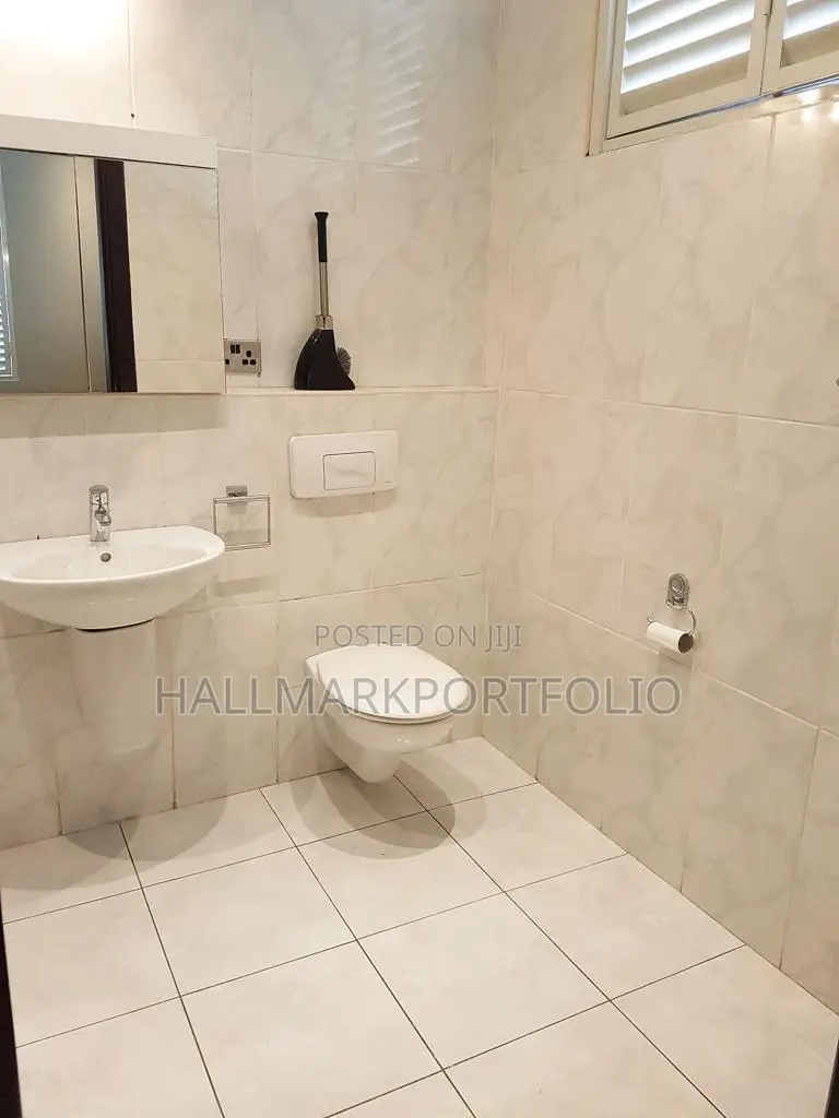 Furnished 5bdrm House in Ridge for sale