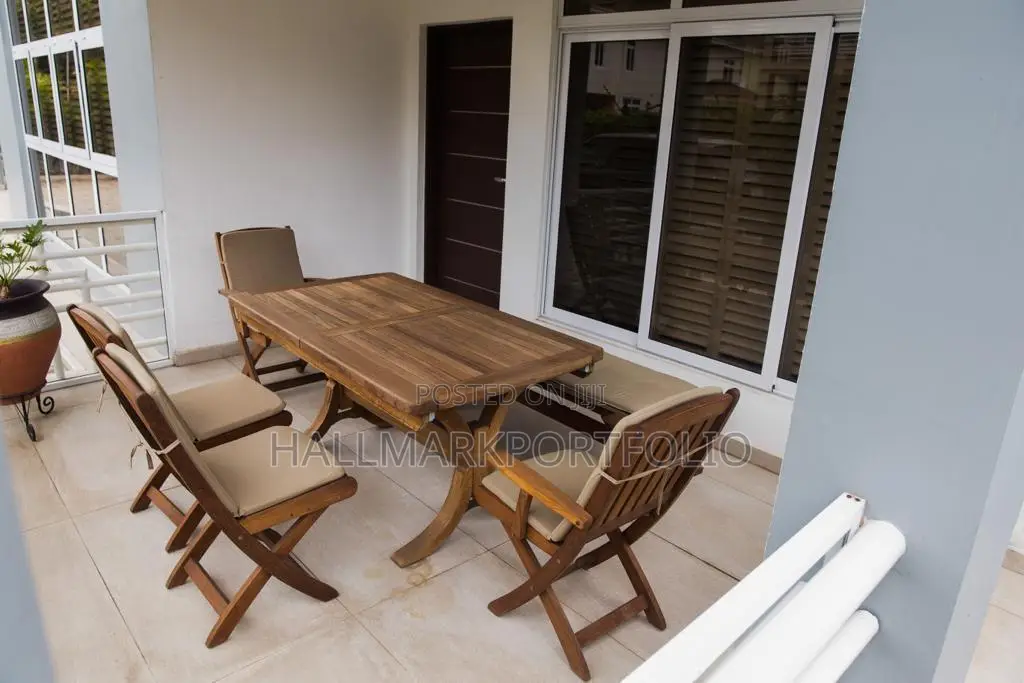 Furnished 5bdrm House in Ridge for sale