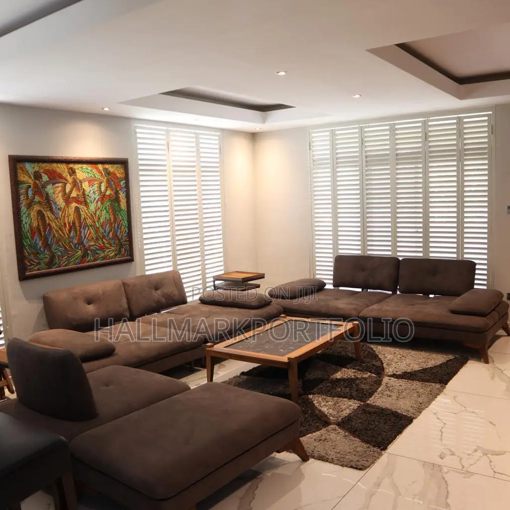 Furnished 5bdrm House in Ridge for sale