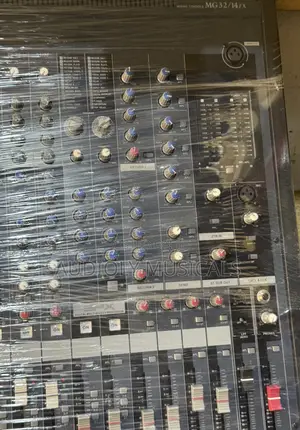 Yamaha Mg- 32 Channel Raw Mixer