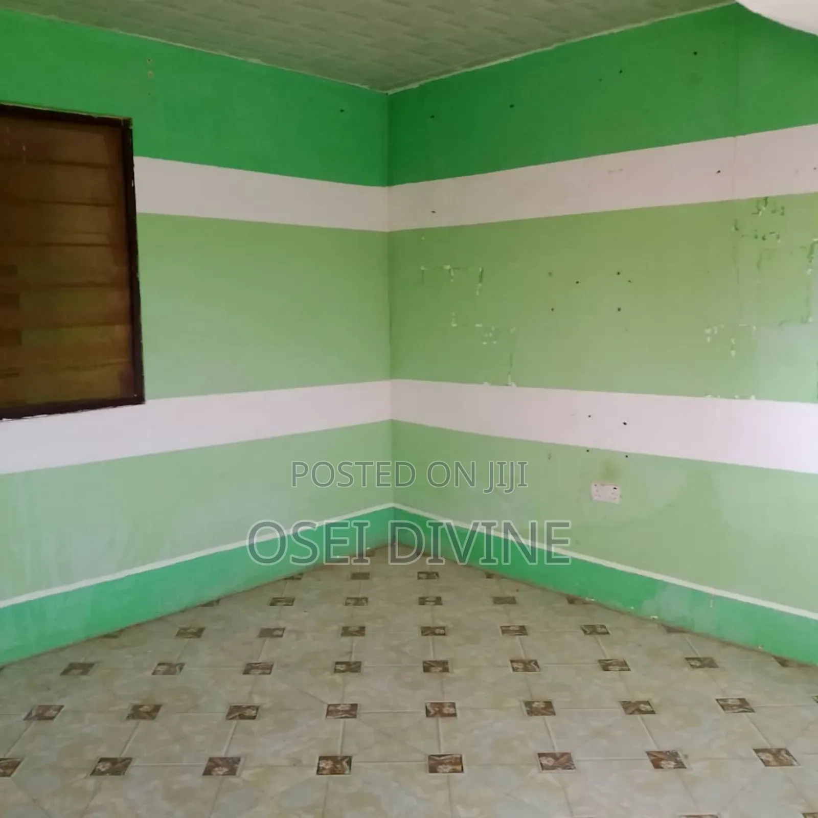 Nice Chamber and Hall With Porch