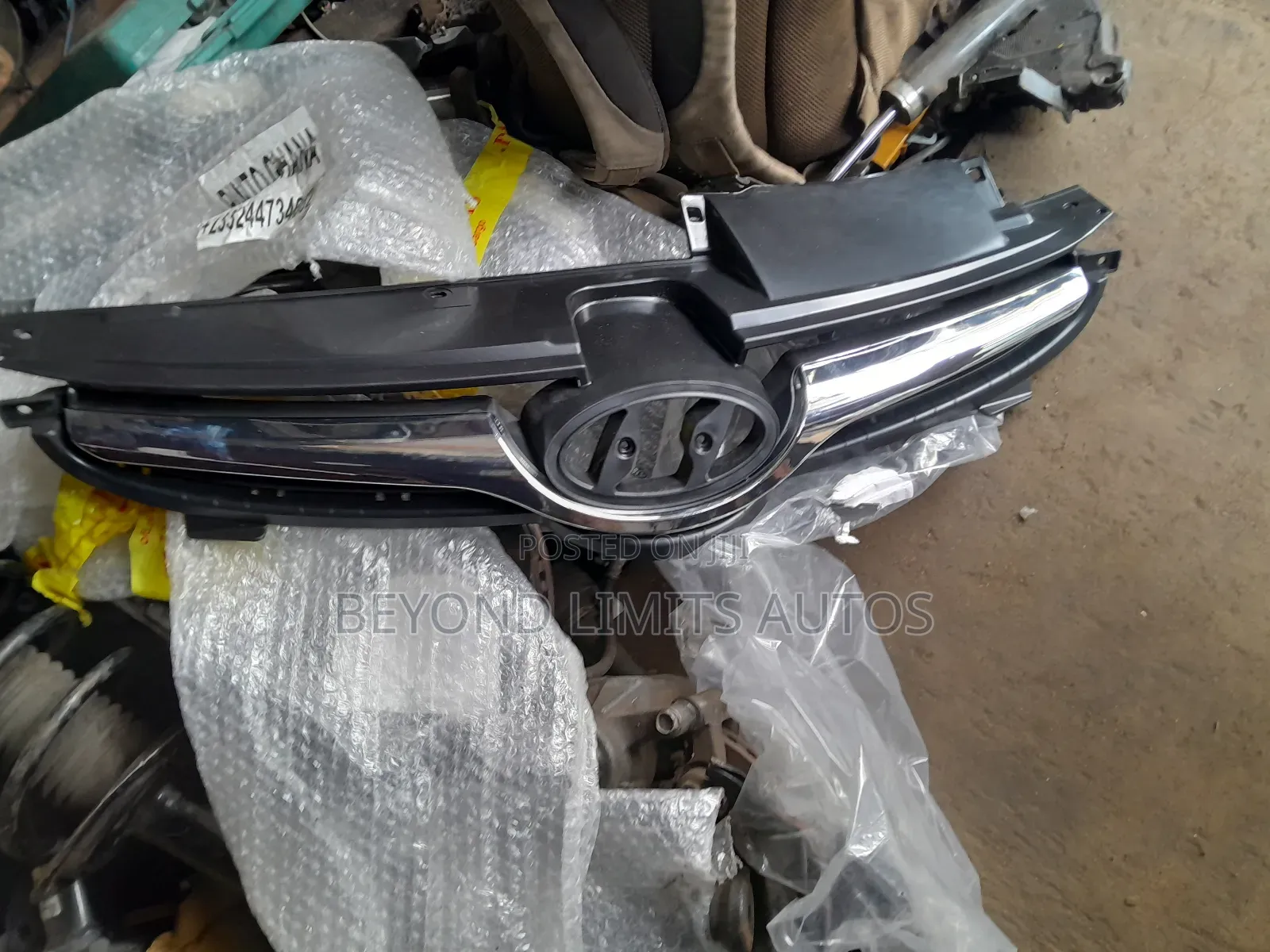 Hyundai Elantra 2014,2015,2016 Top Grille/Top Shells