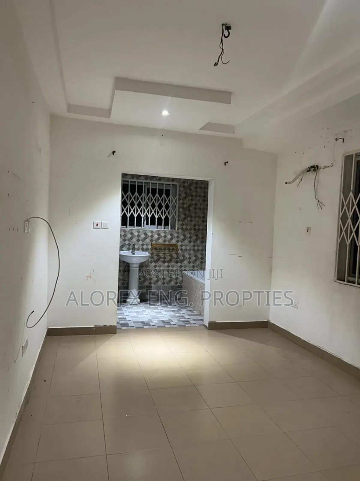 7bdrm House in East Legon Hills, Ashaley Botwe for sale