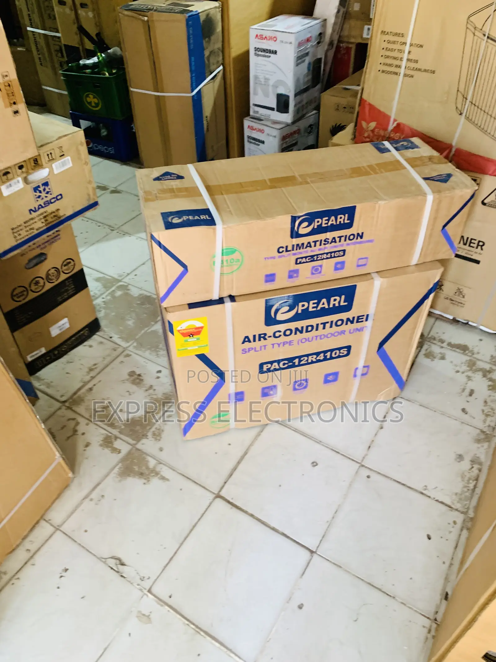 Neatly Placed Pearl Split R410 Gas Ac 1.5hp