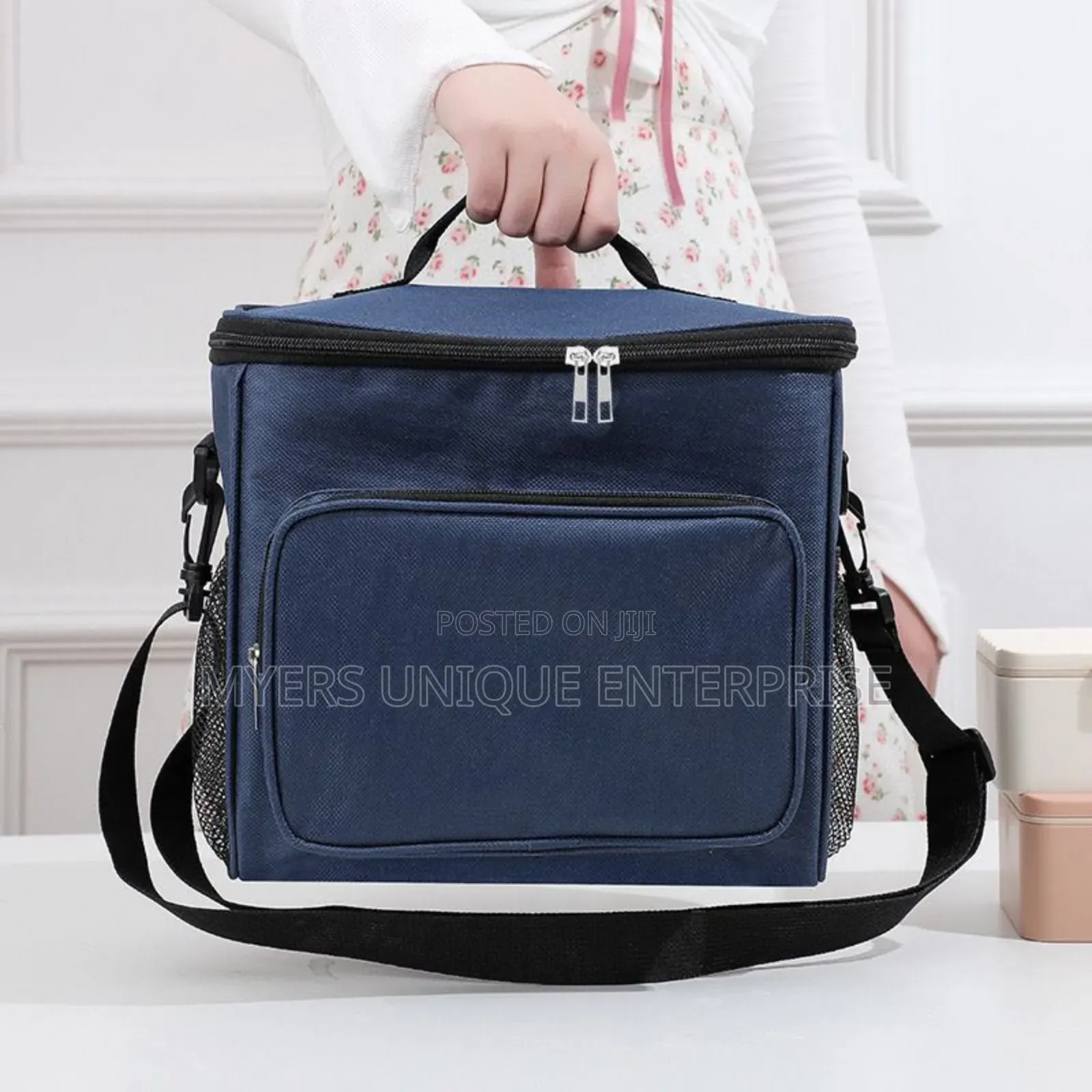 Modern Insulated Lunch Bag for Day to Day Food Storage
