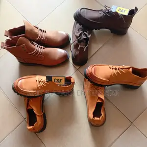 Size 44 Cat Booth From Usa