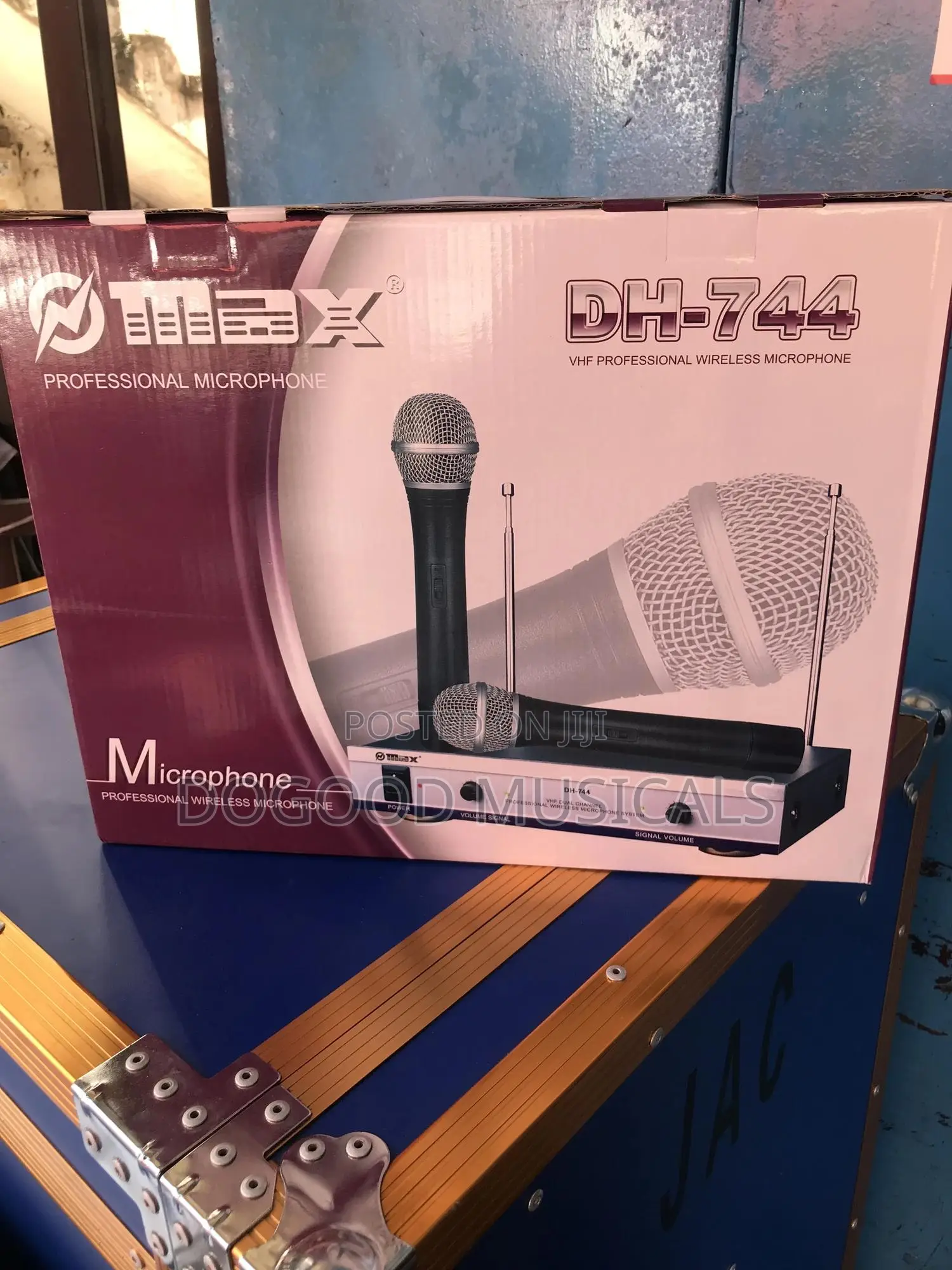 Max Dh-744 VHF Wireless Microphone