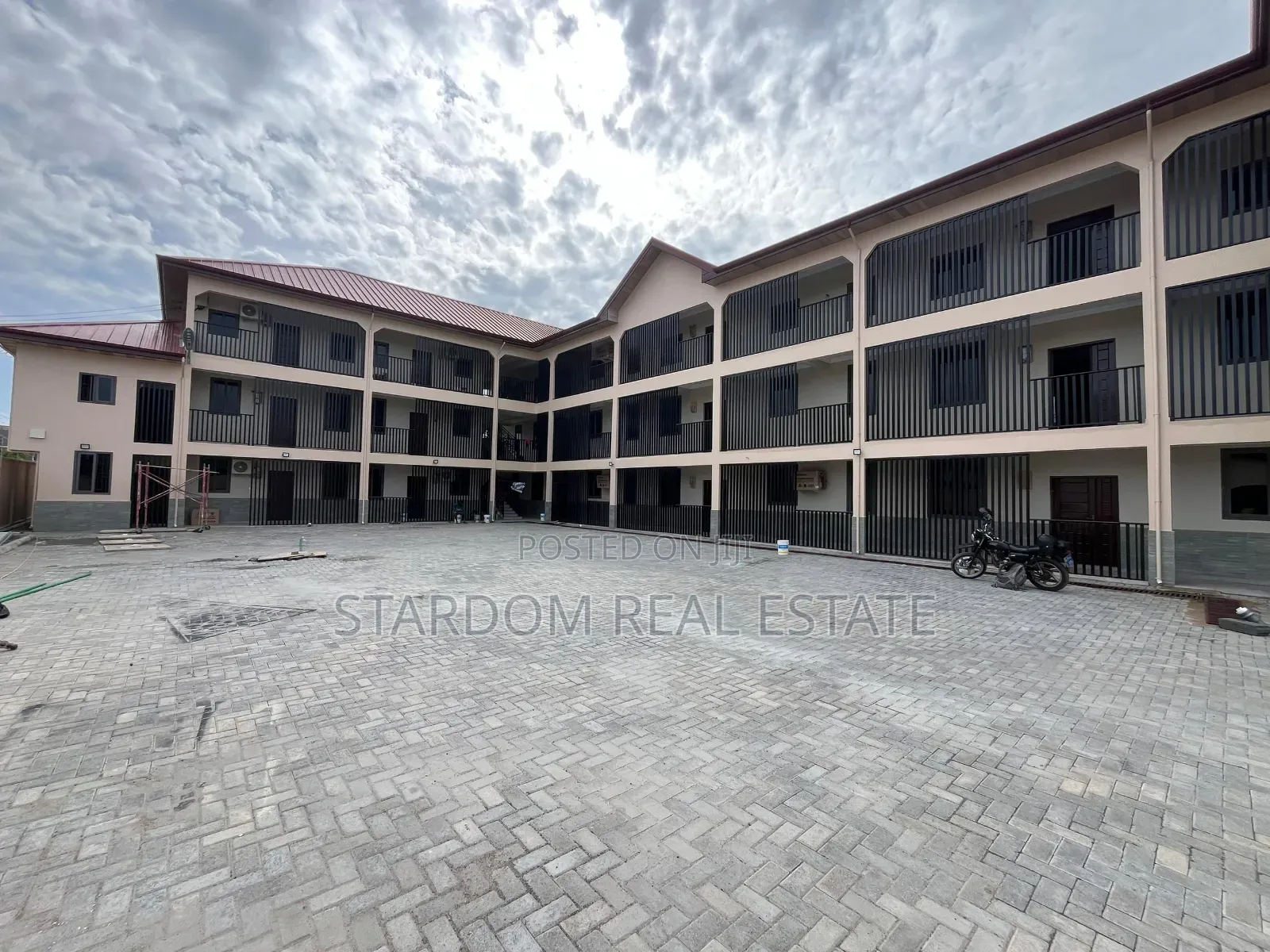 2bdrm Apartment in Adjiriganor for rent