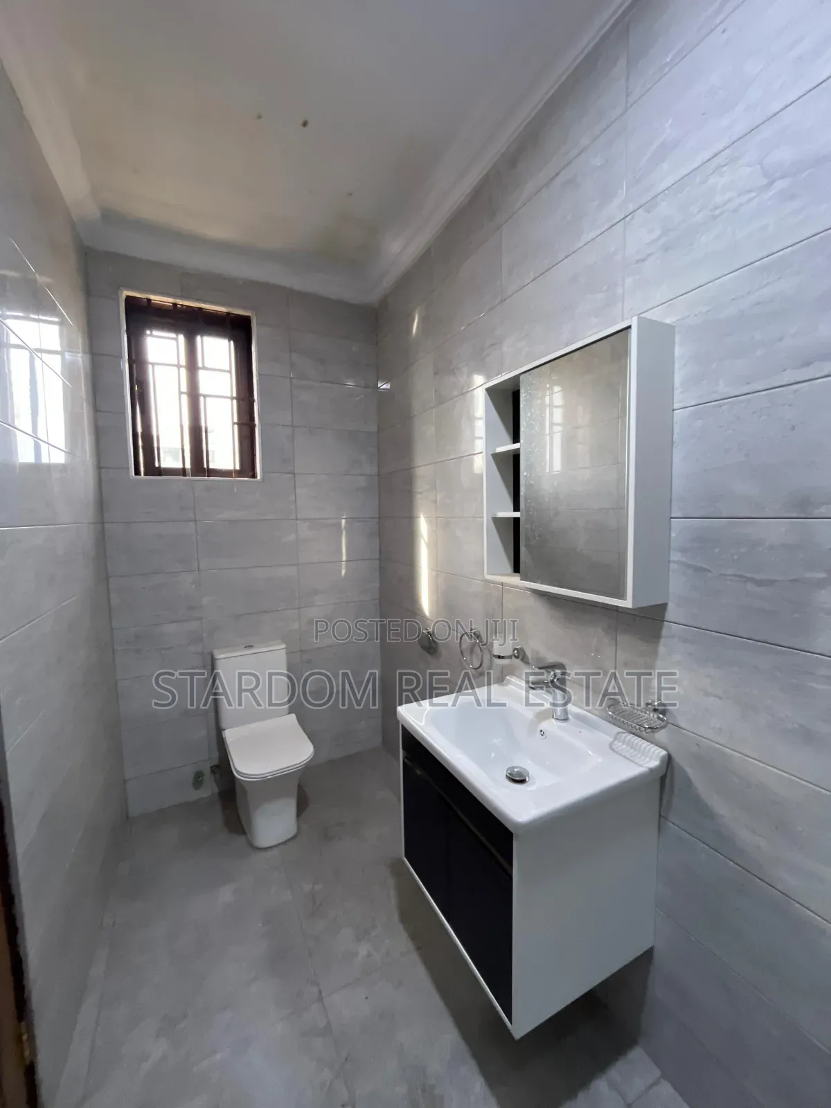 2bdrm Apartment in Adjiriganor for rent