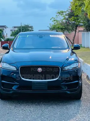 Photo - Jaguar F-Pace 35t 2017 Black