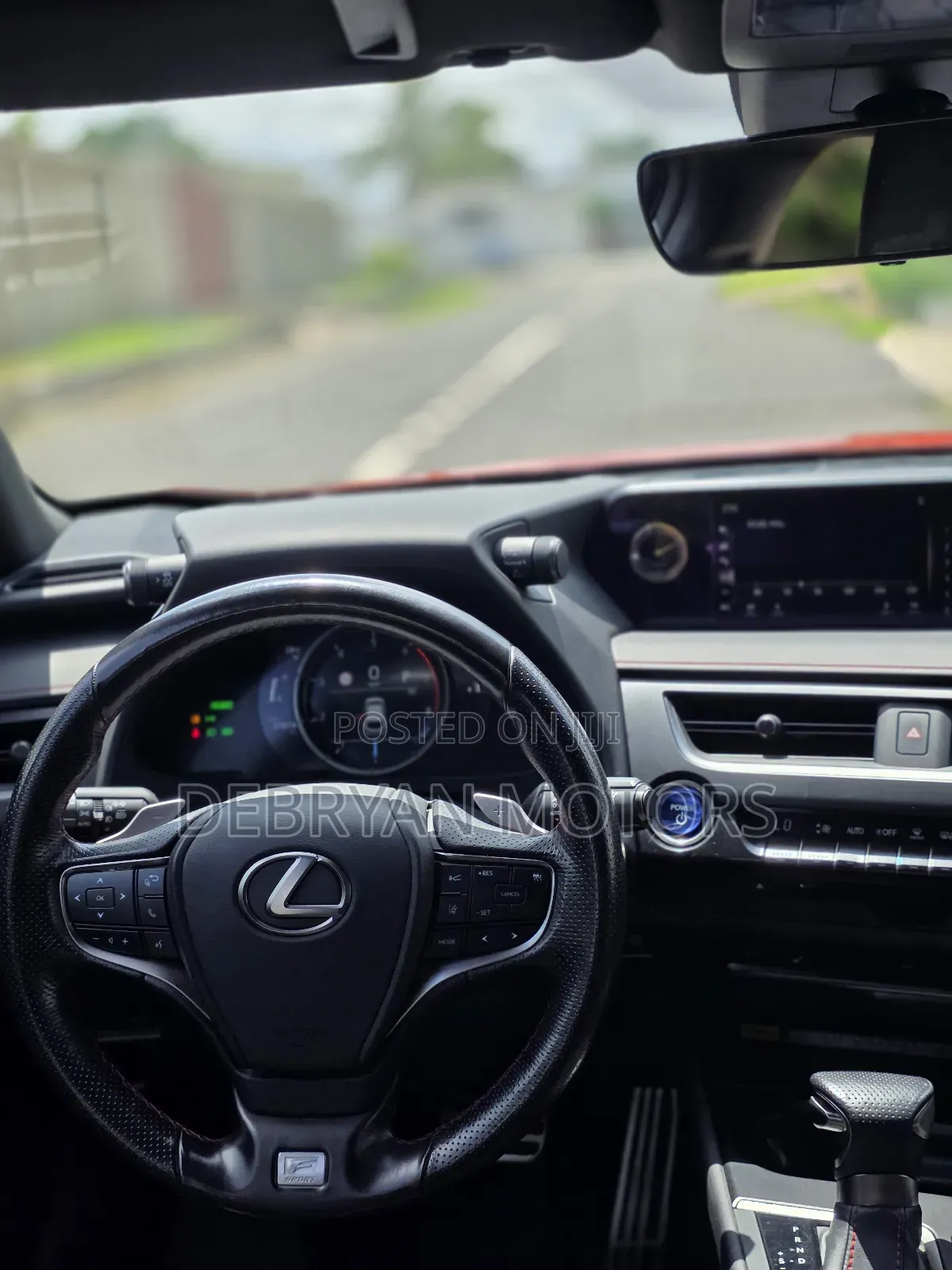 Lexus UX 2022 Orange