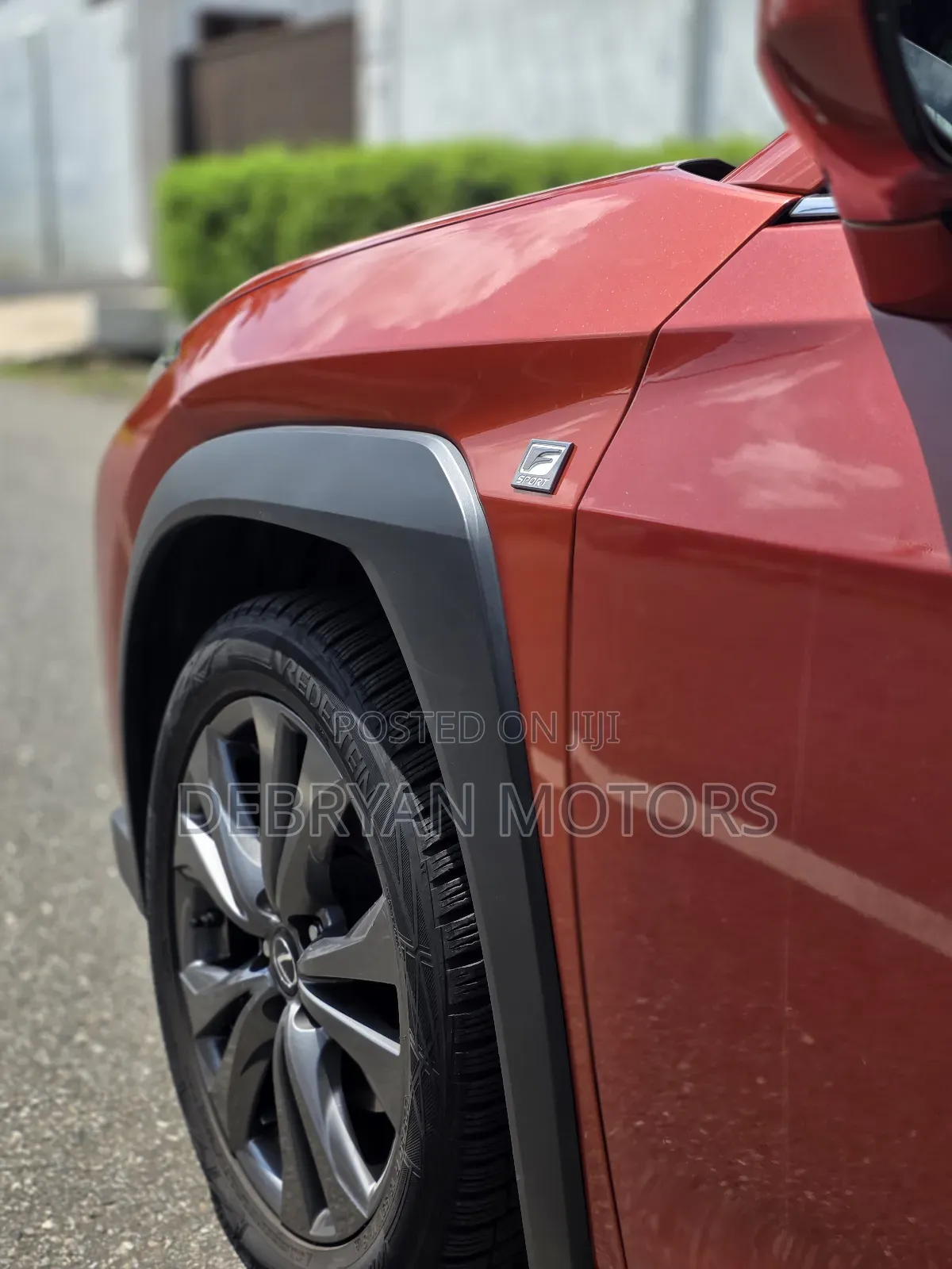 Lexus UX 2022 Orange