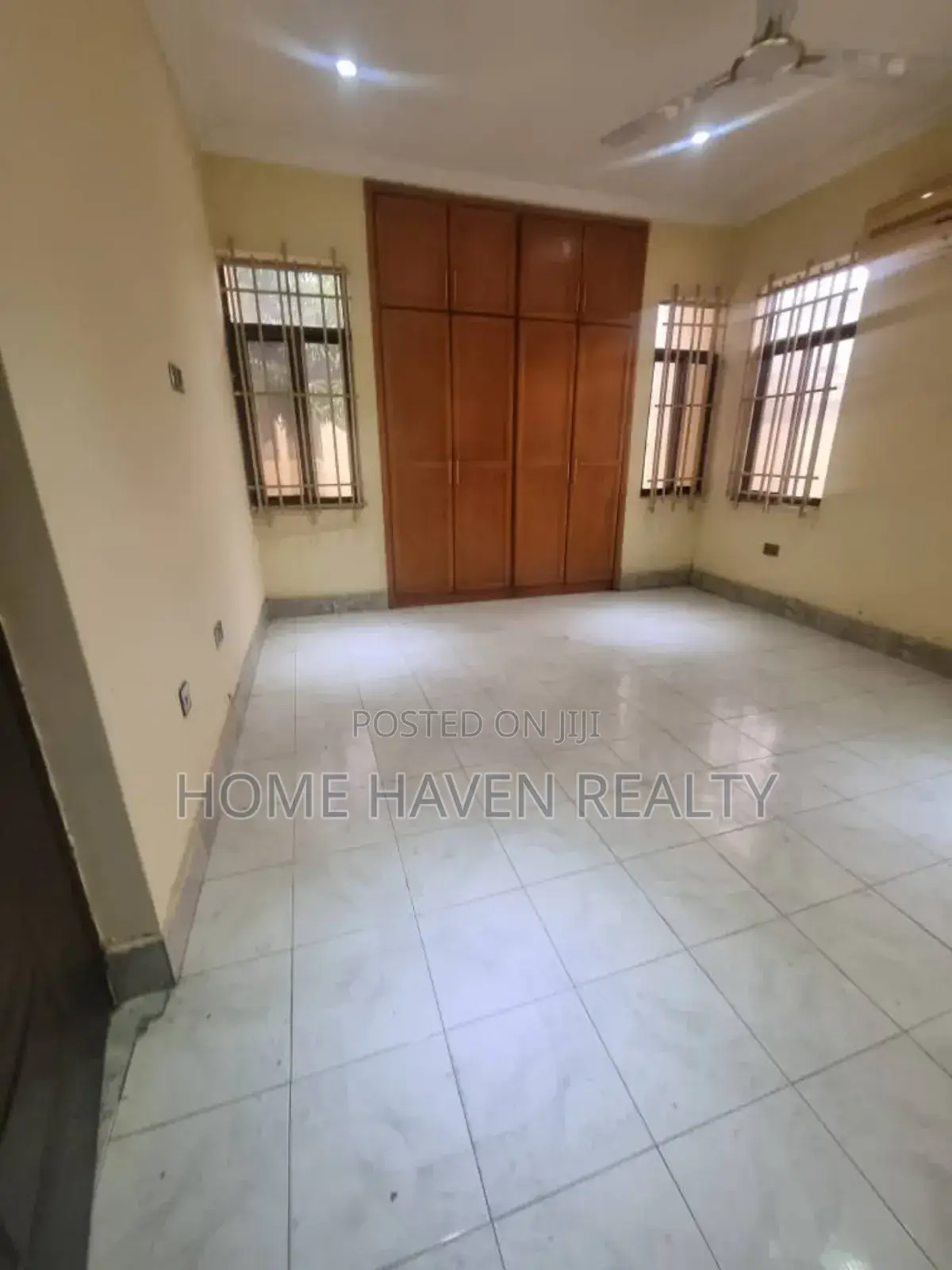 13bdrm House in West, Airport Residential Area for rent