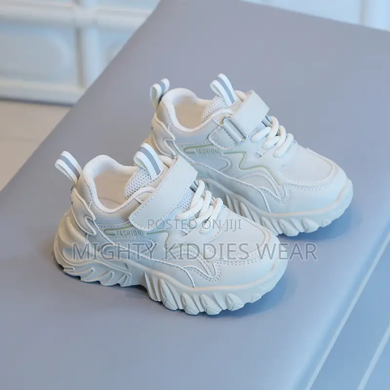 Kids Unisex Sneakers Sizes 21,24-31