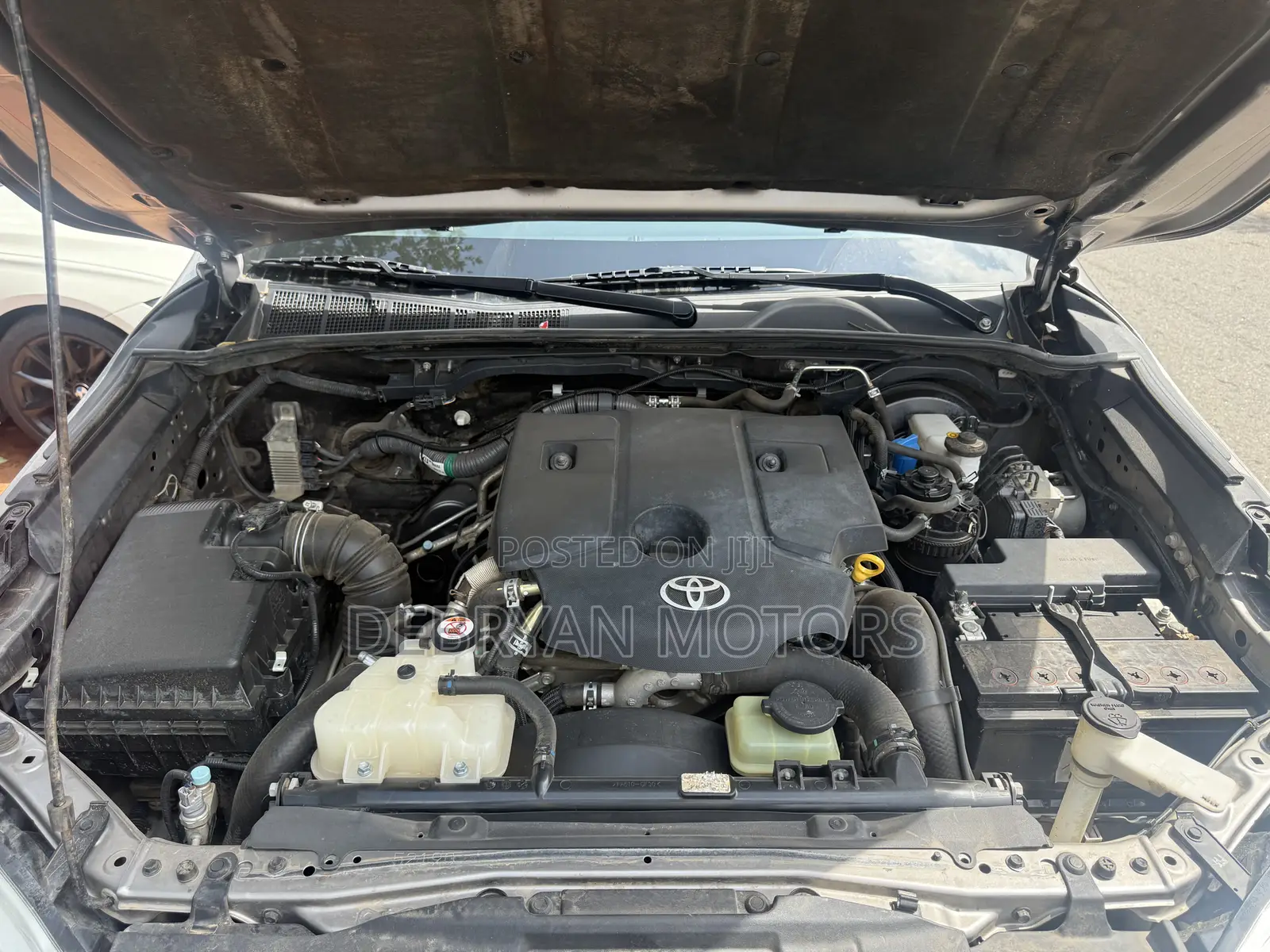 Toyota Hilux Revo Double Cab Deisel 2.4 AWD 2019 Gray