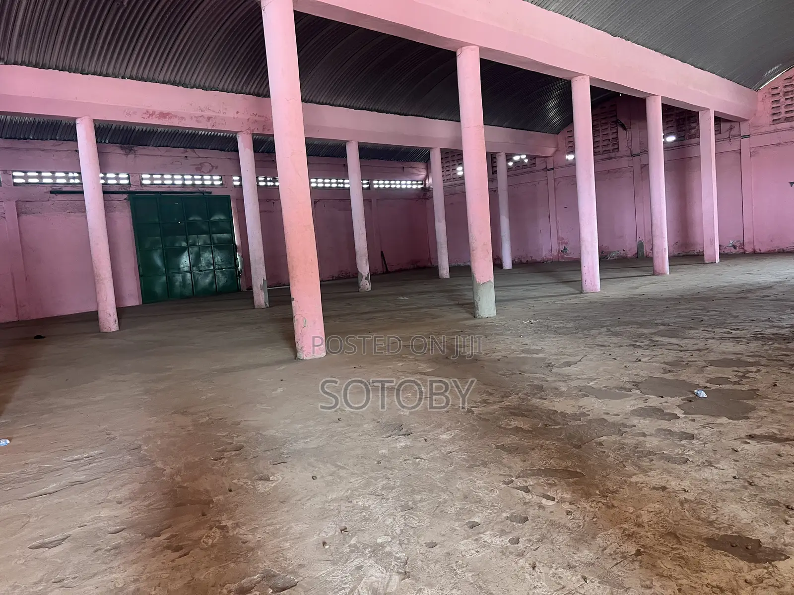 1380 Warehouse for Rent at Tema