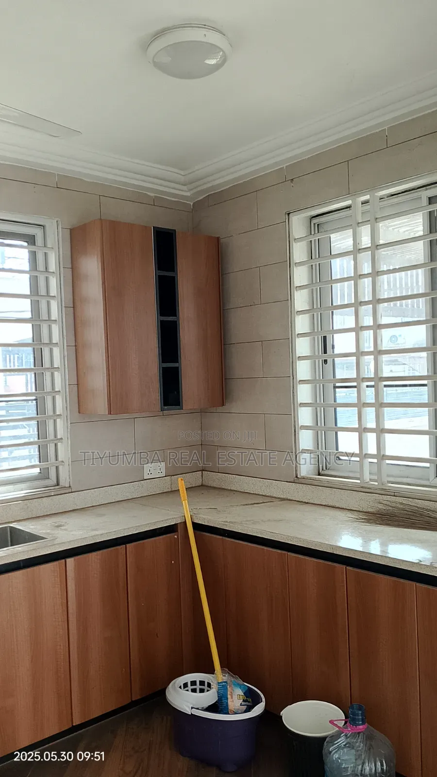 4bdrm Apartment in Tiyumba Real Estate, Achimota for rent