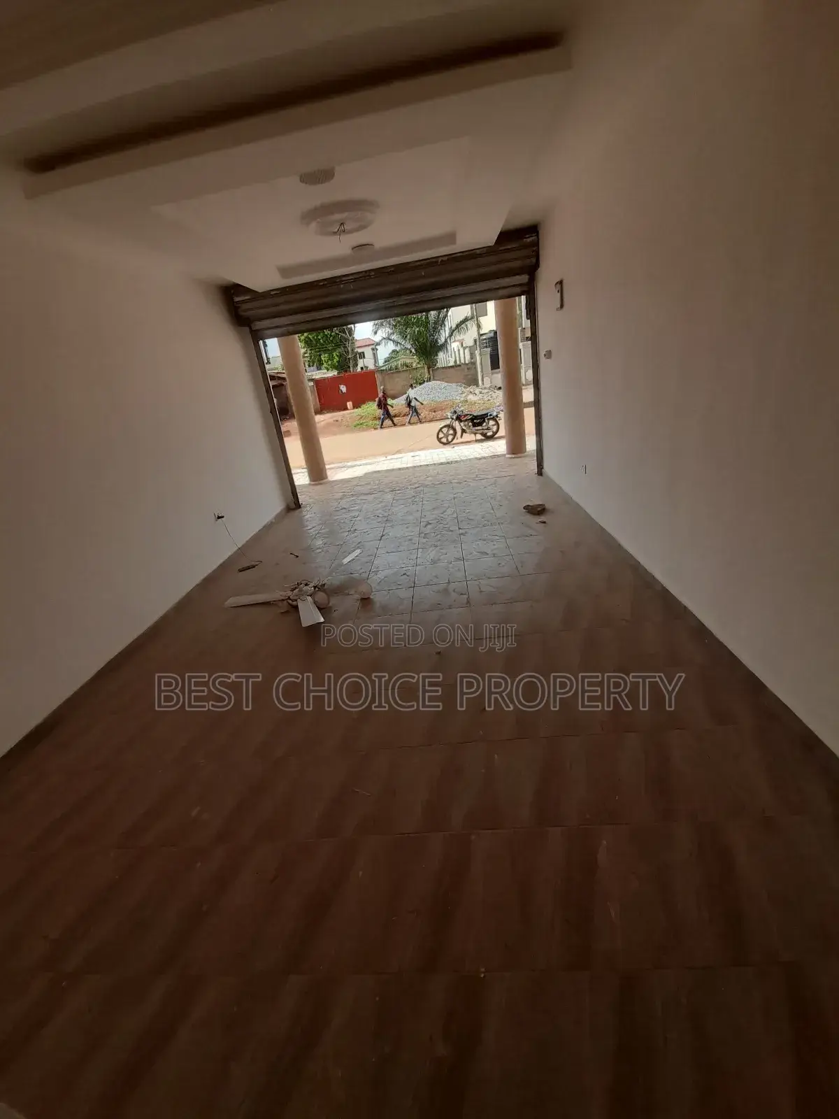 Newly Built Shop for Rent at Adenta Frahfrah