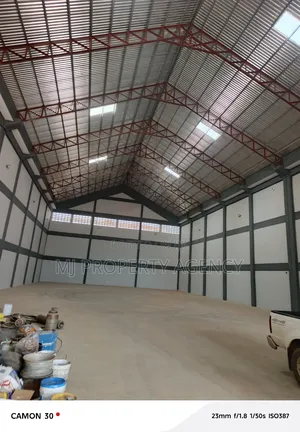 1000 SQM Warehouse at Kumasi
