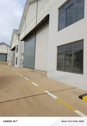 10000 Newly Built Warehouse in Kumasi