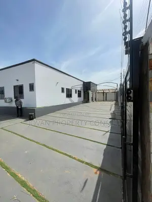 5bdrm House in Afienya, Ga South Municipal for rent