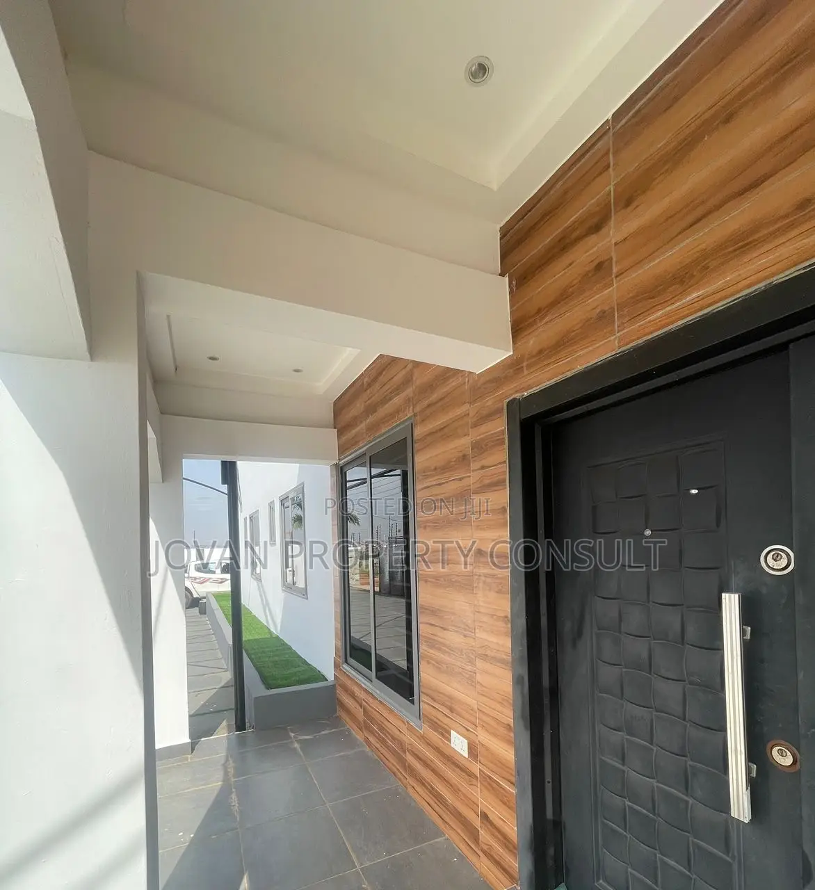 5bdrm House in Afienya, Ga South Municipal for rent