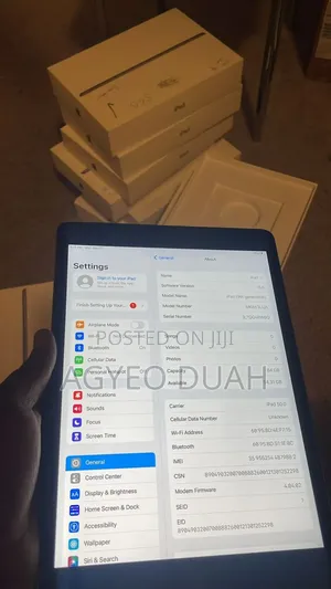 Apple iPad 10.2 (2021) 64 GB Gray
