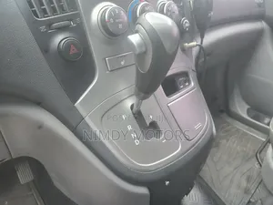 Hyundai Starex 2014 White