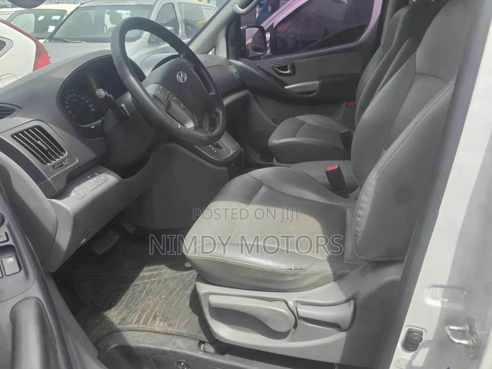 Hyundai Starex 2014 White