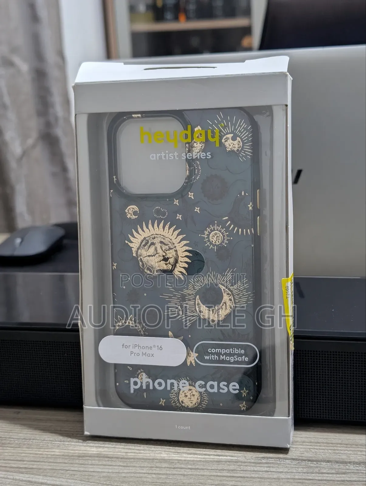 Heyday Apple iPhone 16 Pro Max Case With Chiny Soukhoummalay